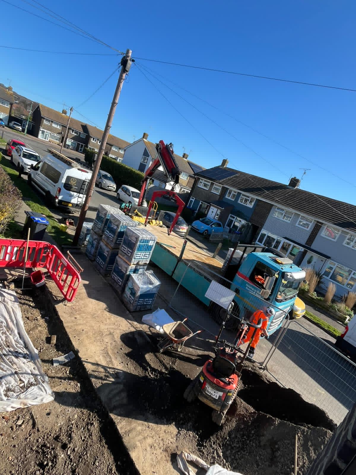 Block delivery and mini-digger on-site